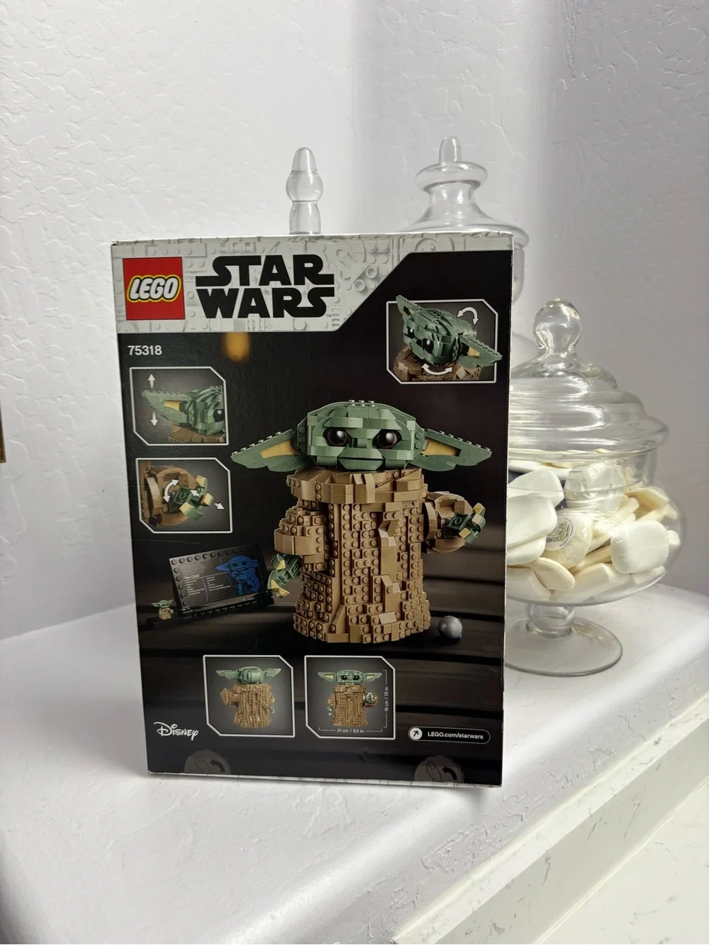 NEW! LEGO Star Wars: The Mandalorian The Child 75318 LEGO Set NIB Sealed - Picture 2 of 2